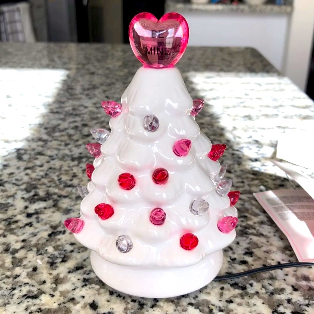 5” LED Valentine’s Day Nostalgic Tree